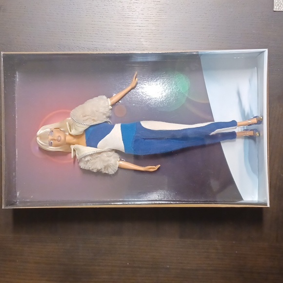 Barbie Versus Versace Gold Label Doll Mattel 2004 Designer for the Stars NRFB - Picture 5 of 10